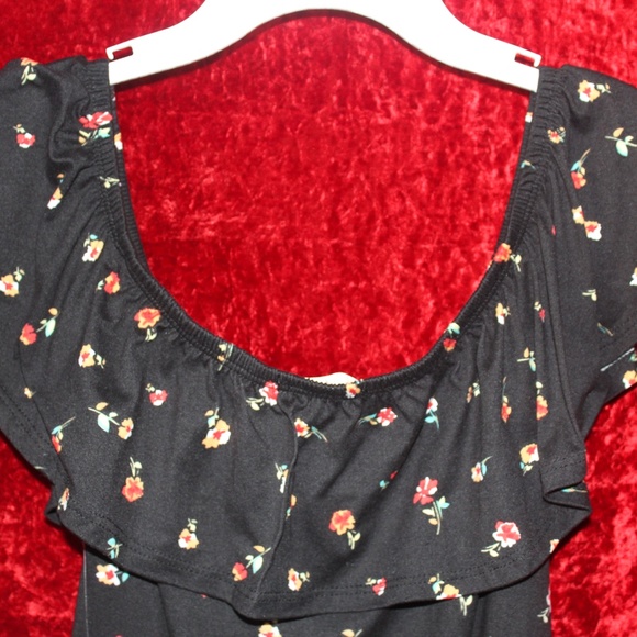 Floral Printed Black Body Suit - Picture 2 of 8